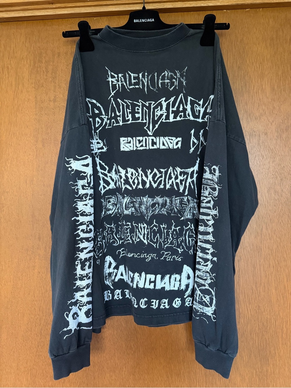 Balenciaga UniSex Black Graphic Long-Sleeve Top DIY Metal